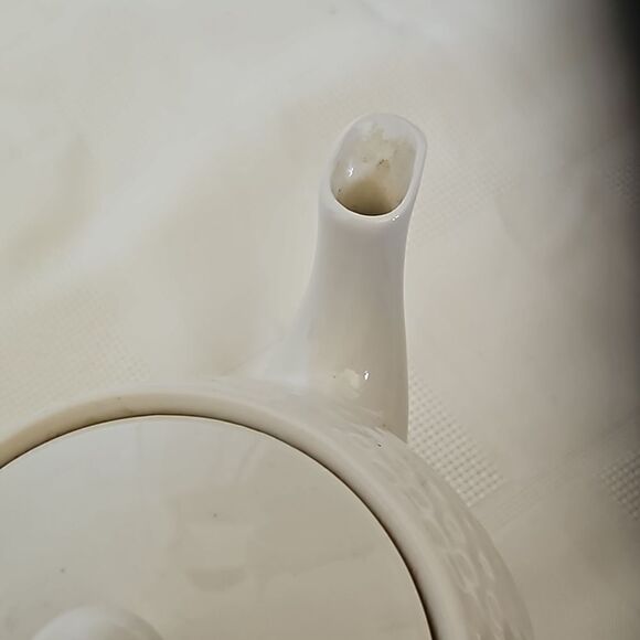 Vintage A Teleflora Gift 1985 Flower Teapot Basketweave Texture Pink/ White - Picture 11 of 16